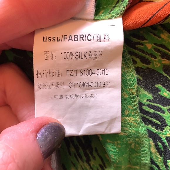 Queen Mulock 💯 Silk butterfly t shirt mini dress - Picture 15 of 17